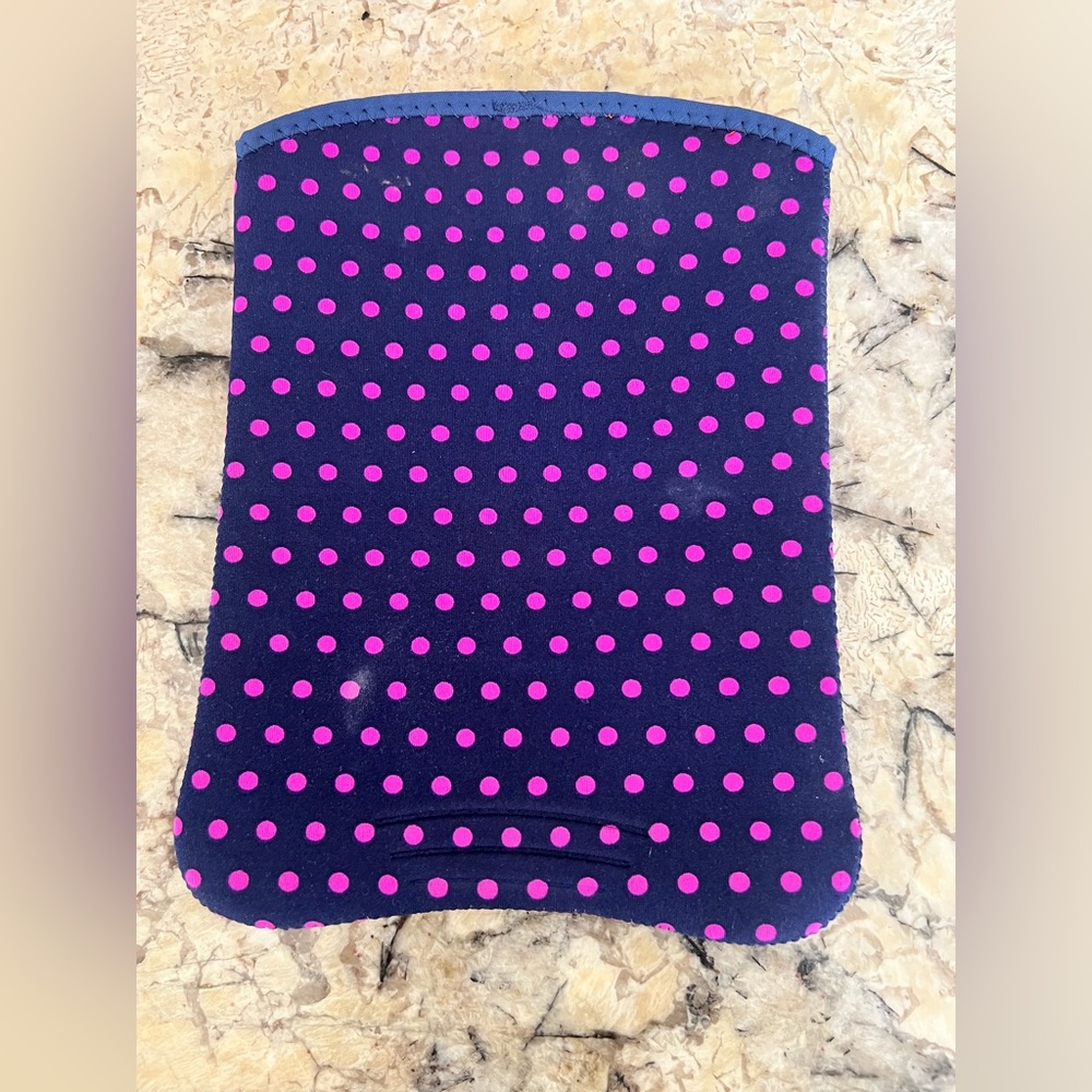 BUILT Neoprene Stretch Cover - Picture 2 of 4